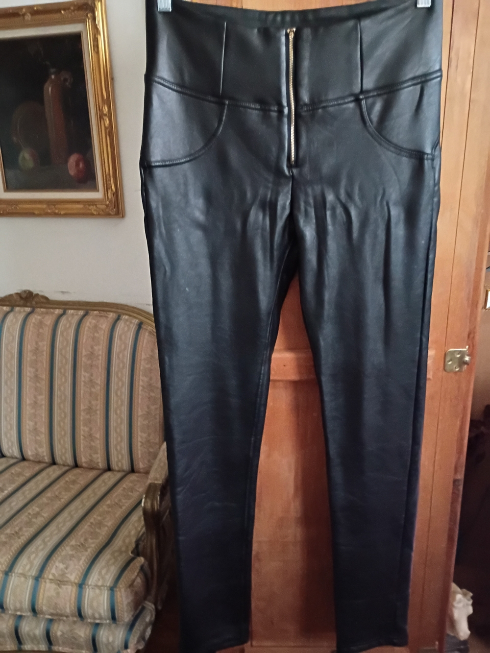 Black Faux Leather High-Waist Leggings with Front Zip